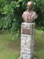 Vallus Pal szobor